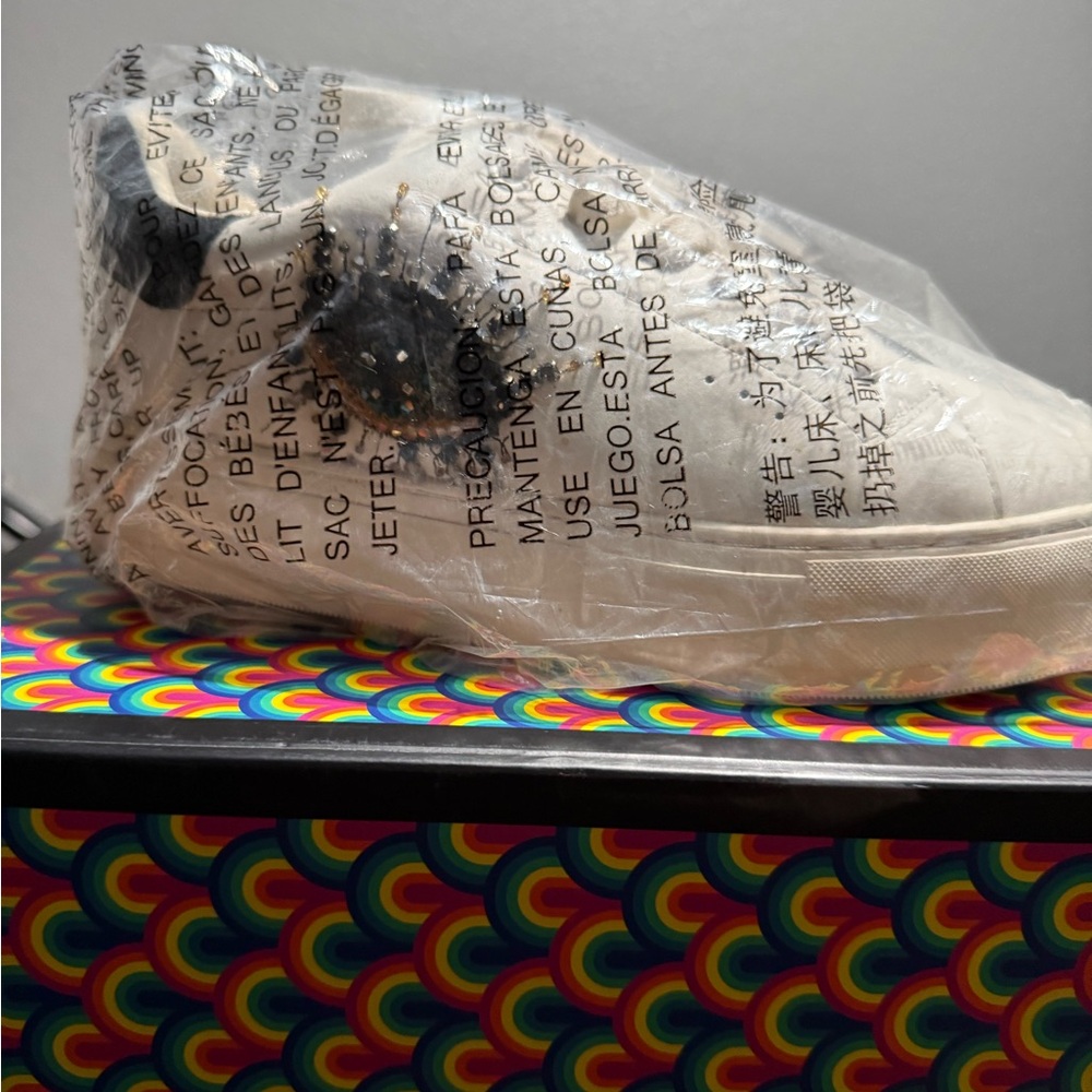 Kurt Geiger Off-White Sneakers
